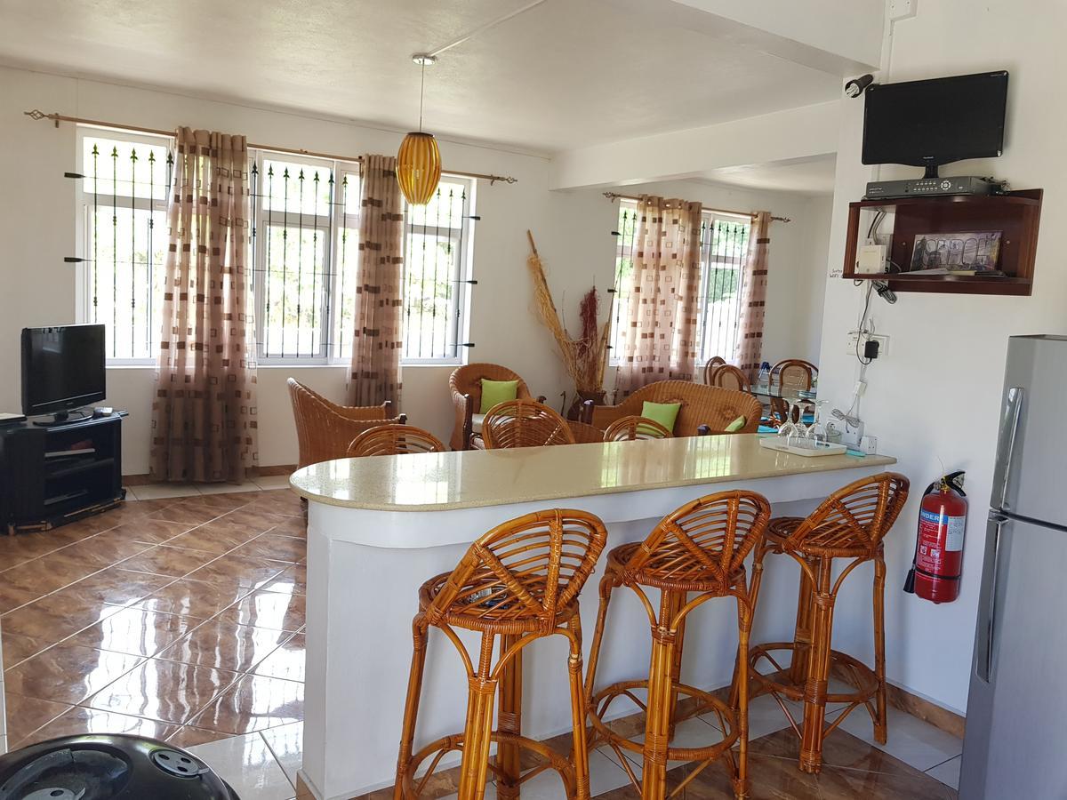 Suntoo Villa Wind & Kitesurf Accommodation La Gaulette Exterior foto